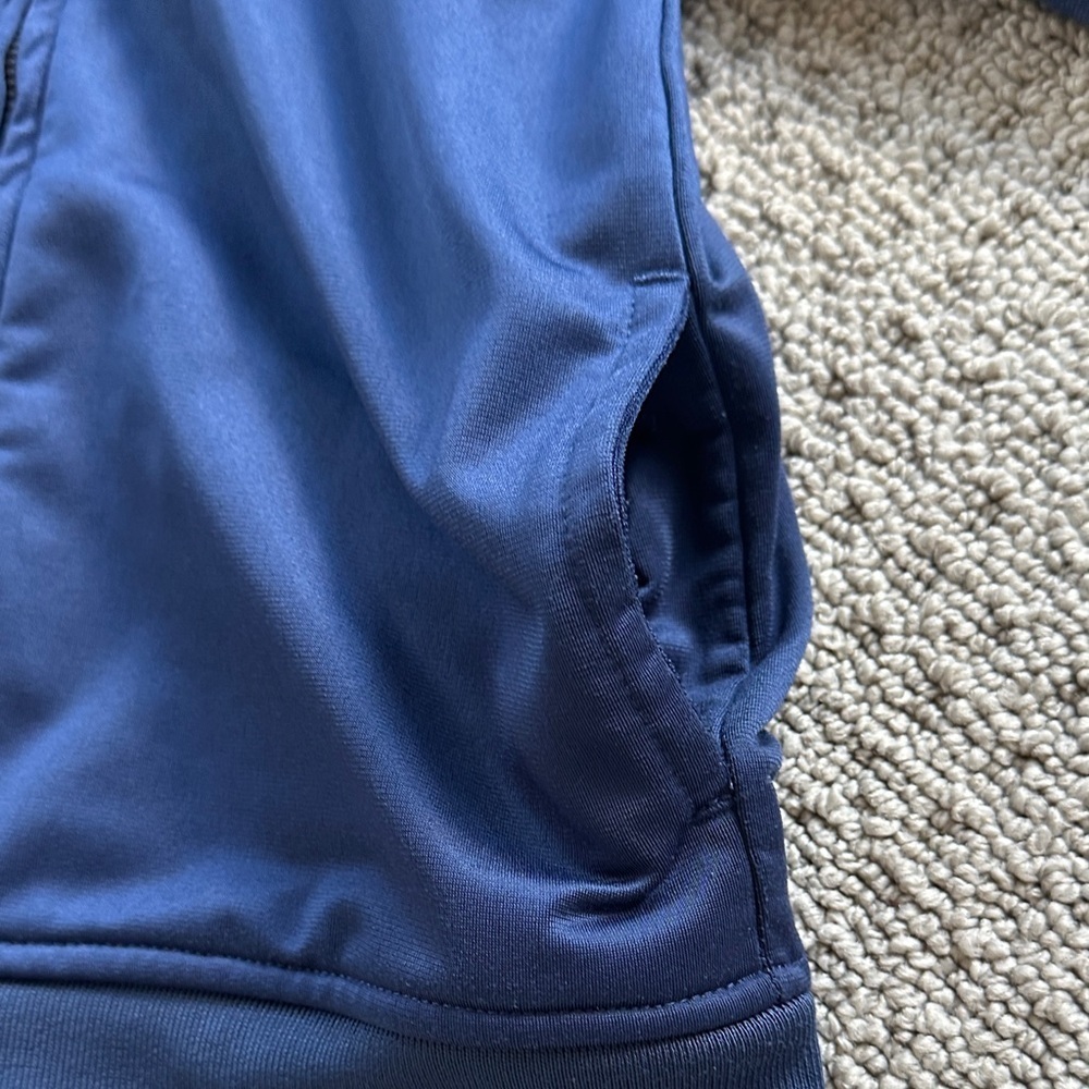 Hurley Navy Tracksuit with Blue and Green Accents - Picture 4 of 5
